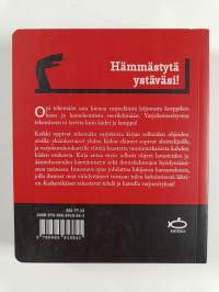 Varjokuvia : 100 varjoeläintä koirasta korppikotkaan