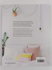 Intohimona makramee : 24 helppoa makrameemallia kotiin ja puutarhaan