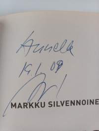 Ratkaisu : hoitajien edunvalvonnan monet kasvot (signeerattu)