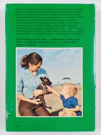 Soolo : afrikkalaisen hyeenakoiran tarina