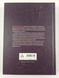 Tieteen tukijoukot : Suomalaiset säätiöt tieteen ja korkeimman opetuksen kehittäjinä 1917-2017