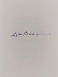 Volomari Volotisen ensimmäinen vaimo ynnä muuta vanhaa tavaraa (signeerattu)