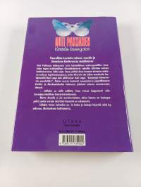 Korttelin kuningatar : jännitysromaani