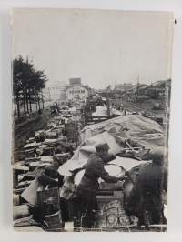 Evakkotaival : kuvia ja muisteluksia Lapin evakosta 1944-1945