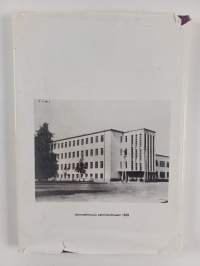 Ammattia oppimassa : Kemin ammattioppilaitos 1939-1989