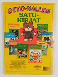 Otto-Nalle puutarhassa