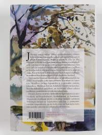 Valkea talo jokivarressa