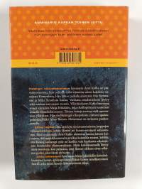 Ariel ja Hämähäkkinainen : jännitysromaani