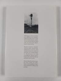 Pitkä linja : rautateiden sähkömiesten ammattiyhdistystoiminnan historia helmikuusta 1927 syksyyn 1998 : Rautatieläisten liitto os. 73, Sähköalan viran- ja toimen...