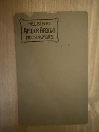 Valokuvaamo Atelier Apollo, Helsinki -visiittikorttivalokuva / visitcard photo - cdv