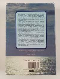 Myrskylintu nousee siivilleen : perinteisen puupurren rakentaminen ja ensimmäinen kaukopurjehdus