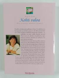 Kohti valoa : ota avuksesi menneet elämät!