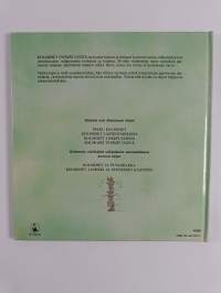 Kolmoset pitävät lystiä