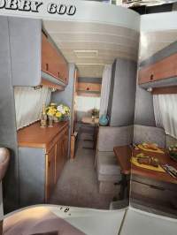 Hobby 1990 asuntoauto myyntiesite.