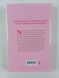 Helleöitä ja entisiä heiloja