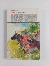 Tiina kesälaitumilla