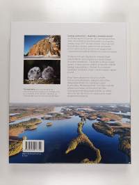 Kansallispuistot : maamme luonnon helmet