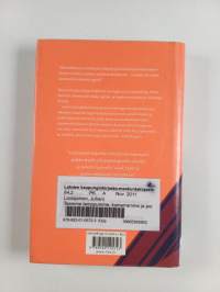 Teemme temppumme, kumarramme ja poistumme