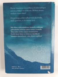 Adèlen kysymys : pienoisromaani