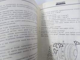 Valmet D 25-40 trukki / haarukkatrukki  25215- -käyttö- ja huolto-ohjekirja / käyttöohjekirja