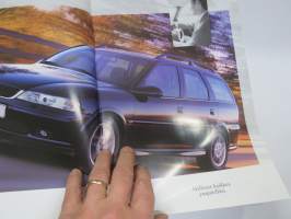 Opel Vectra 2001 -myyntiesite / brochure