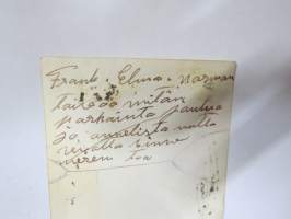 Frank, Elma, Norman Amerikassa -valokuva