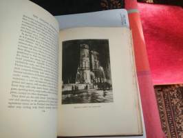 THE LONDON PERAMBULATOR