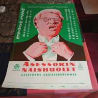 ELOKUVAJULISTE ASESSORIN NAISHUOLET