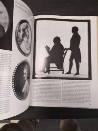 Antiques : A Popular Guide to Antiques for Everyone