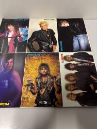 Mega Star julistelehti 1987 no 2 Sisältää julisteita 14 kpl + postikortit takasivulla. Maailman upein Hevi/Glam-albumi. Katso kuvat