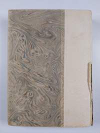 Onnen kanssa piilosilla