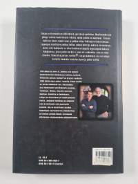 Viimeisten päivien vaellus 8, Pedon merkki : Peto hallitsee maailmaa