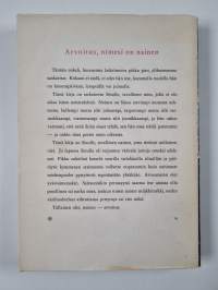 Tällainen olet, nainen : eli elämä naisten parissa ja miten siitä selviytyy hengissä