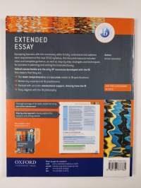 IB Extended Essay Course Book
