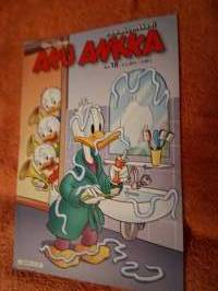 Aku Ankka N:o18 / 2012-Tupu,Hupu ja Lupu kepposillaan aiheuttavat vähän harmia.. Roope-sedästä ei nuukuus poistu ym.ym. Sivuja 36