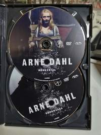 Arne Dahl  en midsommarnattsdröm, dödsmässa ja mörkertal.