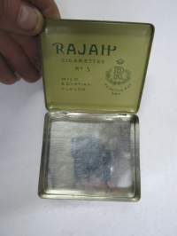 Rajah nr 3 Cigarettes P.C. Rettig -tupakkalaatikko, peltiä