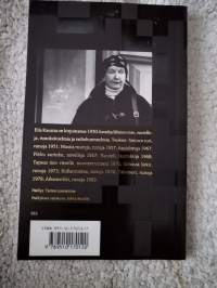 Kaukana, lähestymässä : runoja