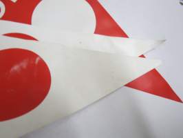 Toyota mainosviiri -autoliikkeisiin tarkoitettua mainosmateriaali, muovia, arvilta 70-luvulta, 4 kpl erä