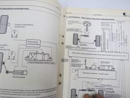 Sisu kuorma-autot - Huolto-ohje - Nelipyöräohjaus -korjaamokirjasarjan osa