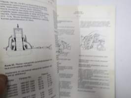 Sisu kuorma-autot - Huolto-ohje - BTE Taka-akseli / BTM Taaempi  teliakseli -korjaamokirjasarjan osa