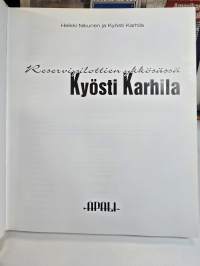 Kyösti  Karhila  reservipilottien ykkösässä.