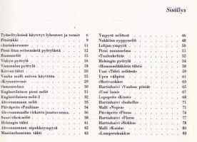 Peitteitä ja hartiahuiveja - Kolmas kokoelma