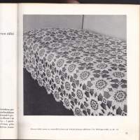 Peitteitä ja hartiahuiveja - Kolmas kokoelma