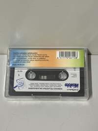 Viisikko pelastaa salaisuuden c-kasetti  alkuperäispakkauksessa