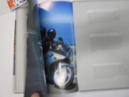 Yamaha FJR1300 / 1300A moottoripyörä -myyntiesite