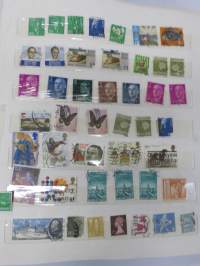 Postimerkkejä -erä kansioissa ja albumeissa olevia merkkejä, kaikki sivut kuvattu ja näkyvät kohteen kuvissa