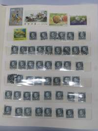 Postimerkkejä -erä kansioissa ja albumeissa olevia merkkejä, kaikki sivut kuvattu ja näkyvät kohteen kuvissa