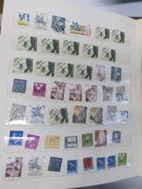 Postimerkkejä -erä kansioissa ja albumeissa olevia merkkejä, kaikki sivut kuvattu ja näkyvät kohteen kuvissa