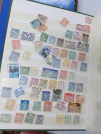 Postimerkkejä -erä kansioissa ja albumeissa olevia merkkejä, kaikki sivut kuvattu ja näkyvät kohteen kuvissa